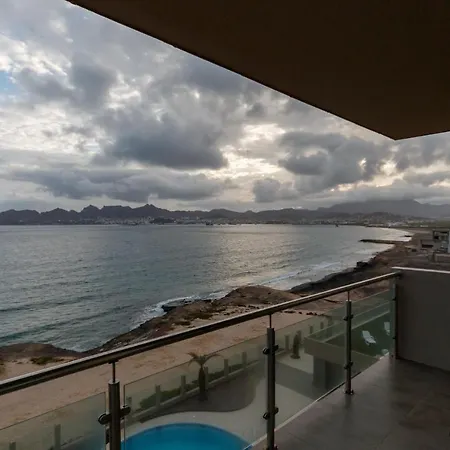 Seafront Holiday House On The Mindelo Bay Exterior photo